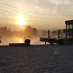 Seenario - Art & Health Am See טירשנרויט